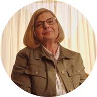 Woman with narcolepsy type 1 smiling